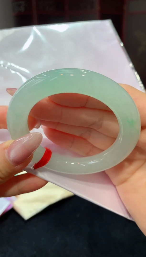 未镶嵌手镯翡翠56冰绿