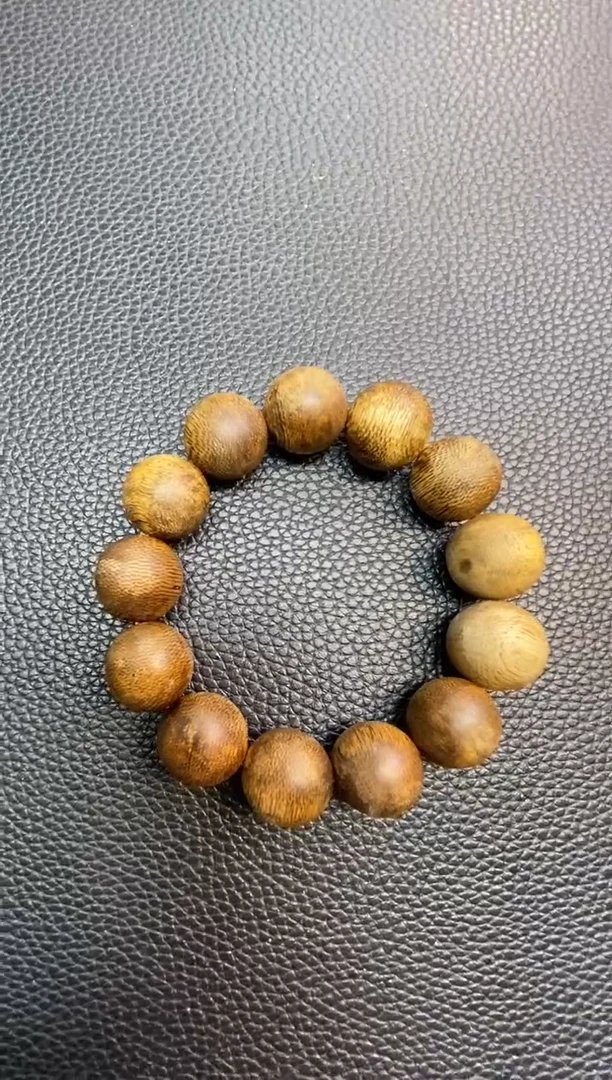 【闪购商品】沉香手串海南莺歌绿奇楠18mm