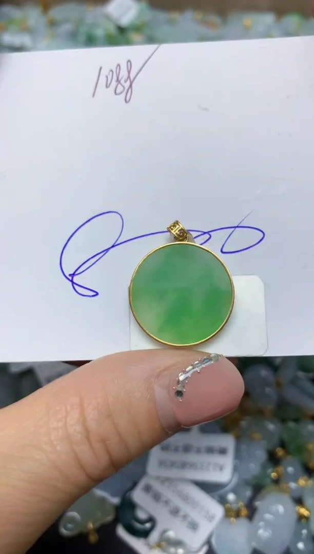 【闪购商品】翡翠挂件18K金镶嵌 天然翡翠A货