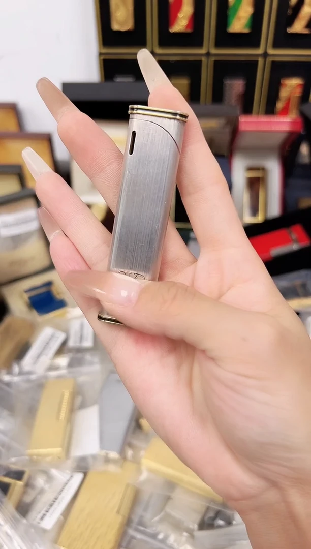 7 华伦天奴银色拉丝