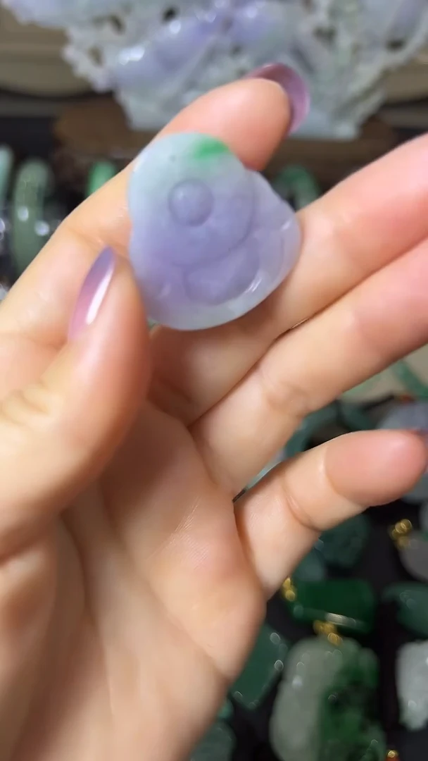 颈饰未镶嵌翡翠佛