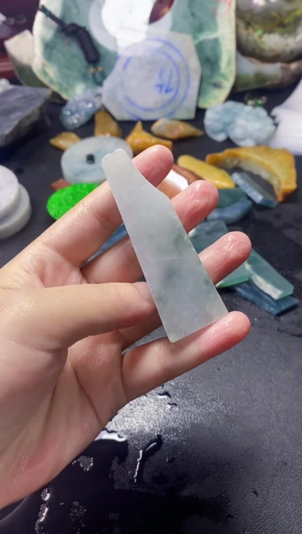 翡翠未镶嵌颈饰140天然翡翠