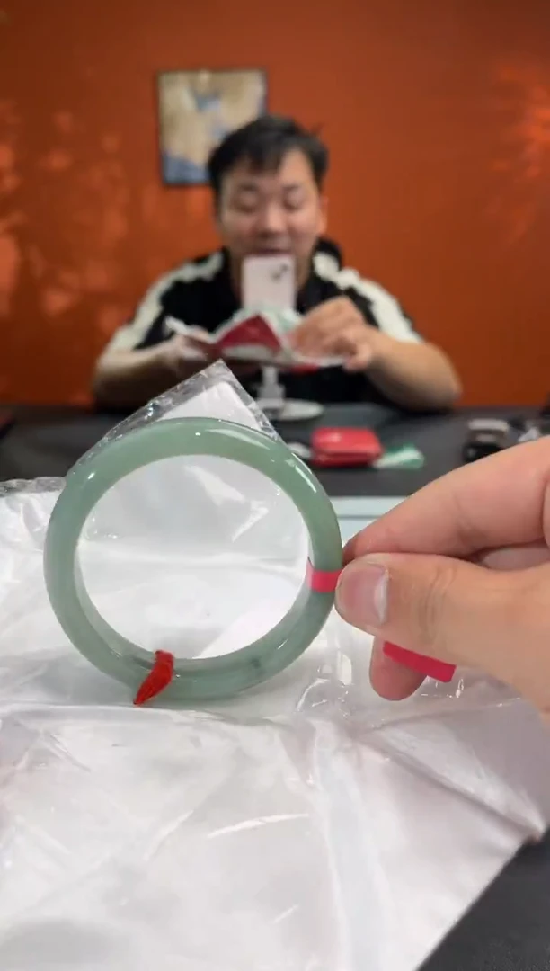 未镶嵌手镯翡翠56