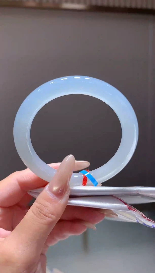 未镶嵌手镯翡翠F49/圈口57.9（圆条）