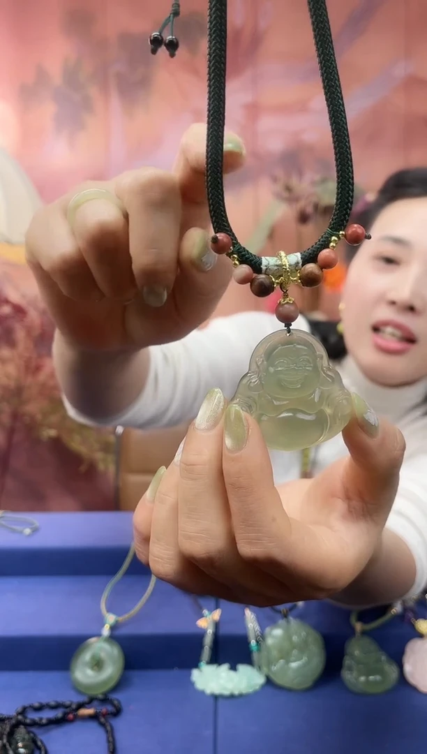 未镶嵌岫玉吊坠·