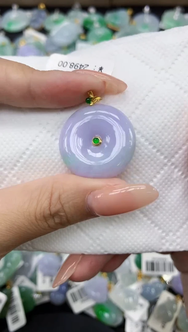 颈饰18K金镶嵌翡翠11111111111