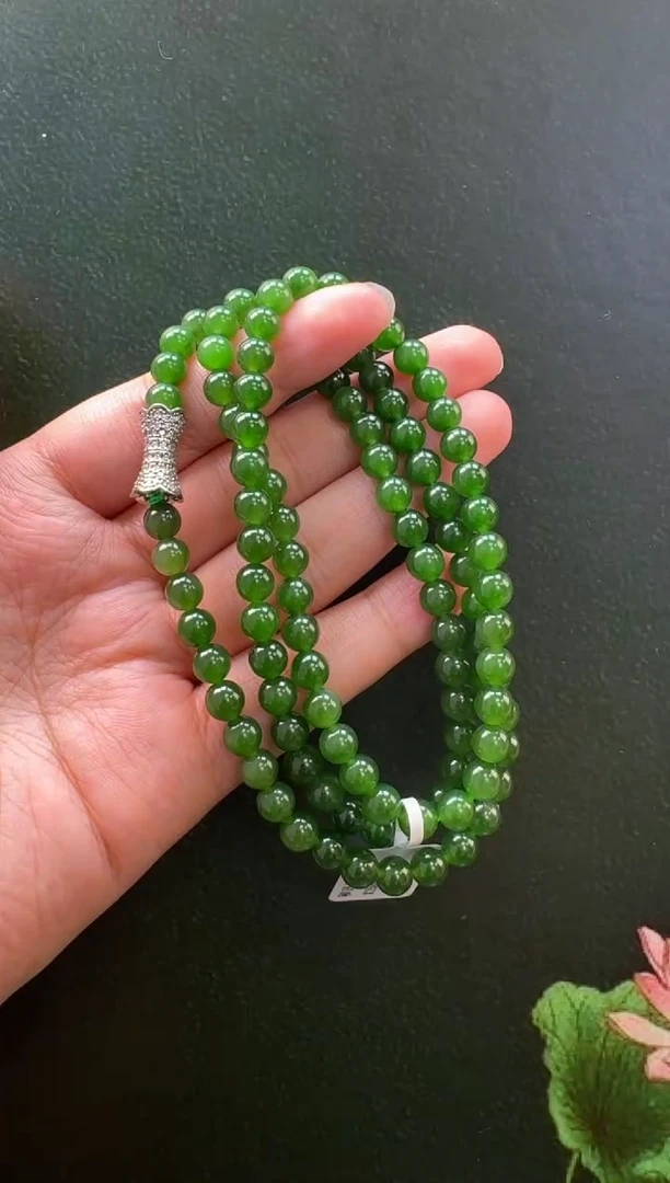 颈饰未镶嵌和田玉项链