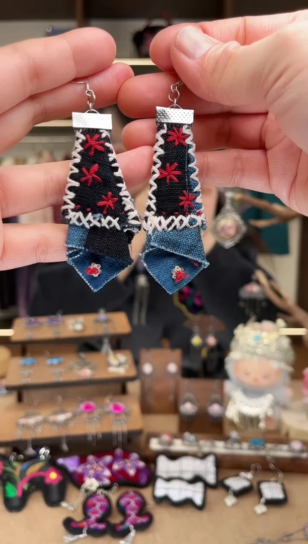 织绣1802黔东南苗族刺绣