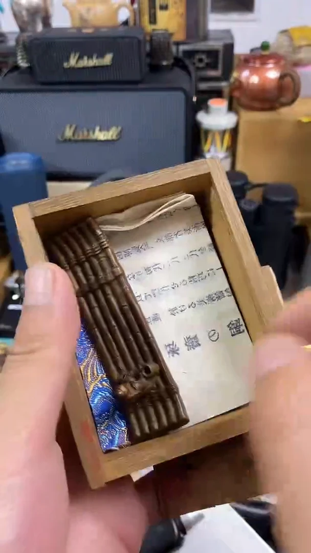 瓷片闪购商品，如图所示