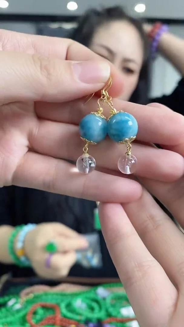 未镶嵌针钠钙石（海纹石）耳饰多样性发其一颜色微差