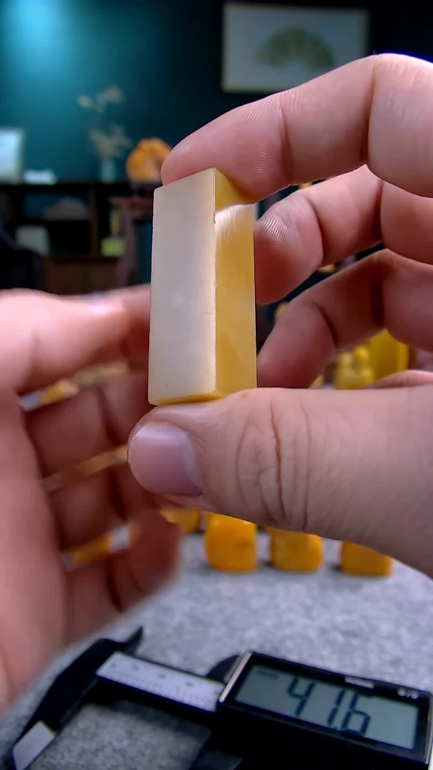 【闪购商品】青田石金玉冻六面平1.4*1.4*4.2