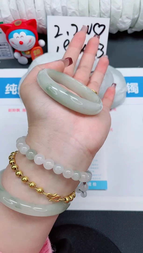 【闪购商品】石英质玉手镯未镶嵌132