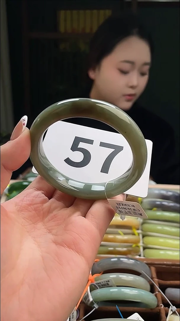 定制和田玉和田玉手镯