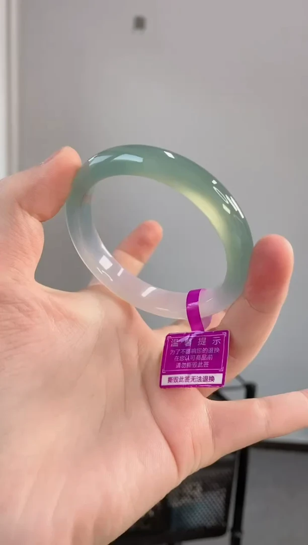 【闪购商品】玛瑙/玉髓手镯未镶嵌54圈