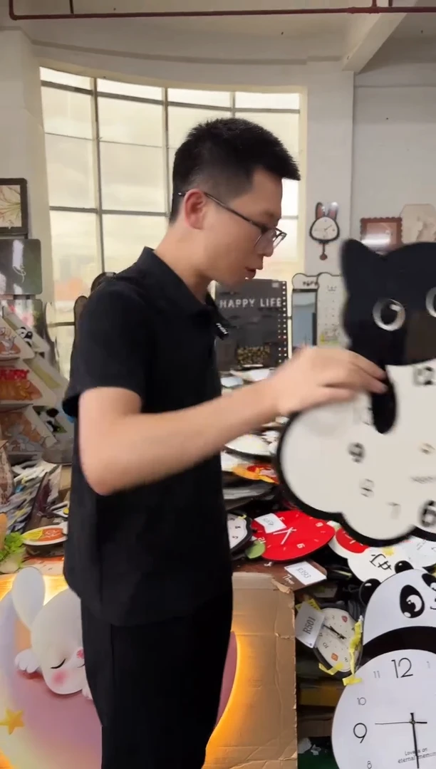 孤品朵朵闪购W302