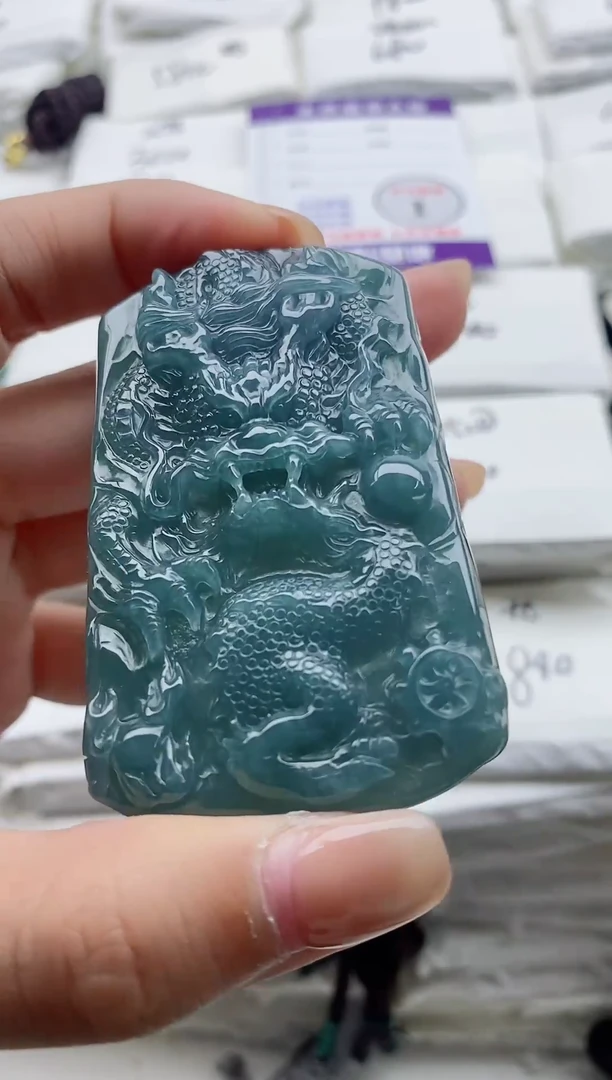 颈饰未镶嵌翡翠8