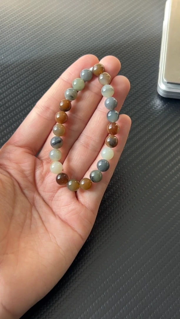 未镶嵌手串和田玉若羌微色差卡8