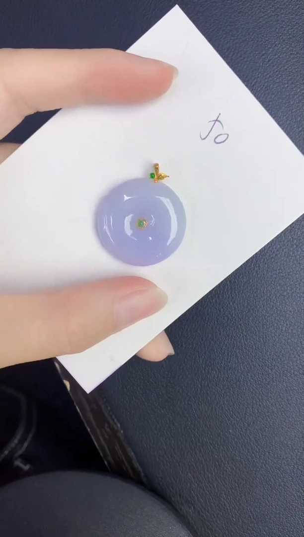 颈饰18K金镶嵌翡翠缅甸天然翡翠A货