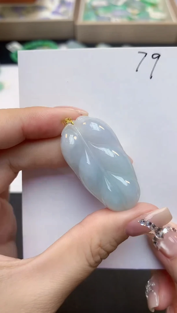 颈饰18K金镶嵌翡翠天然缅甸a货翡翠