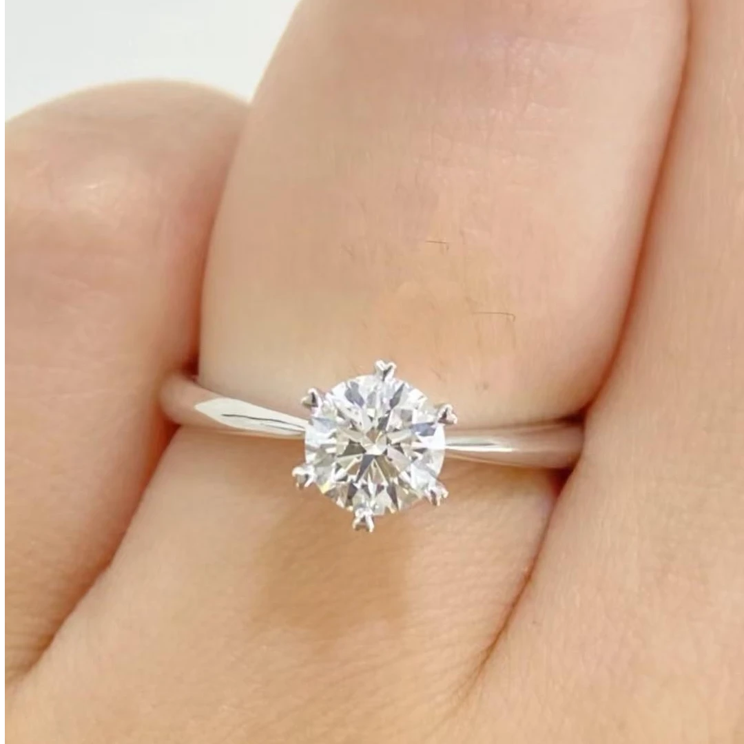 实验室培育钻石心形爪镶六爪戒指定制