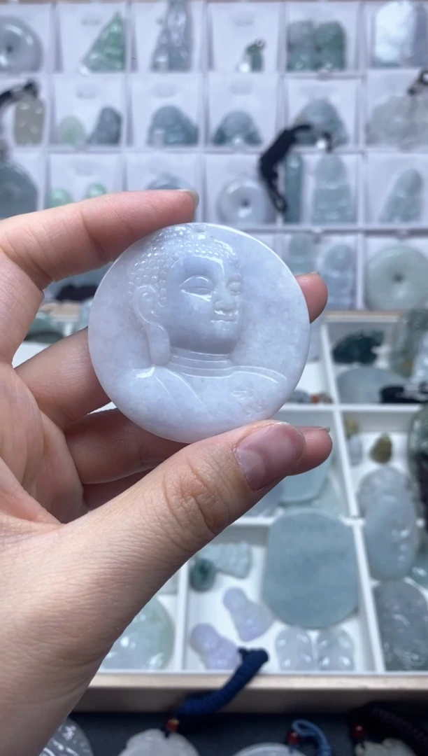 【闪购商品】翡翠颈饰未镶嵌佛头