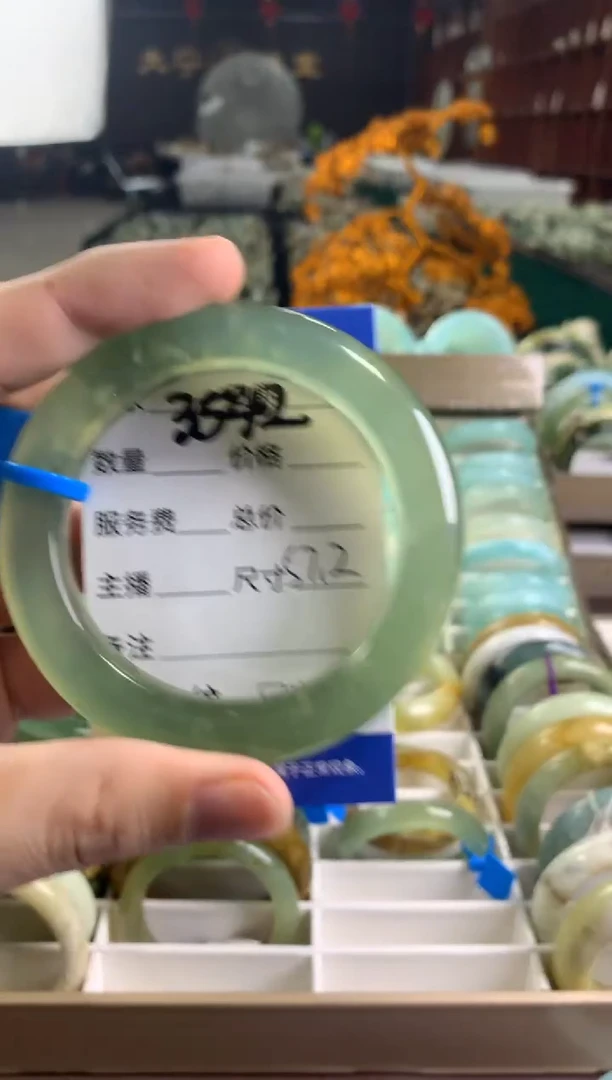 未镶嵌蛇纹石玉手镯3542