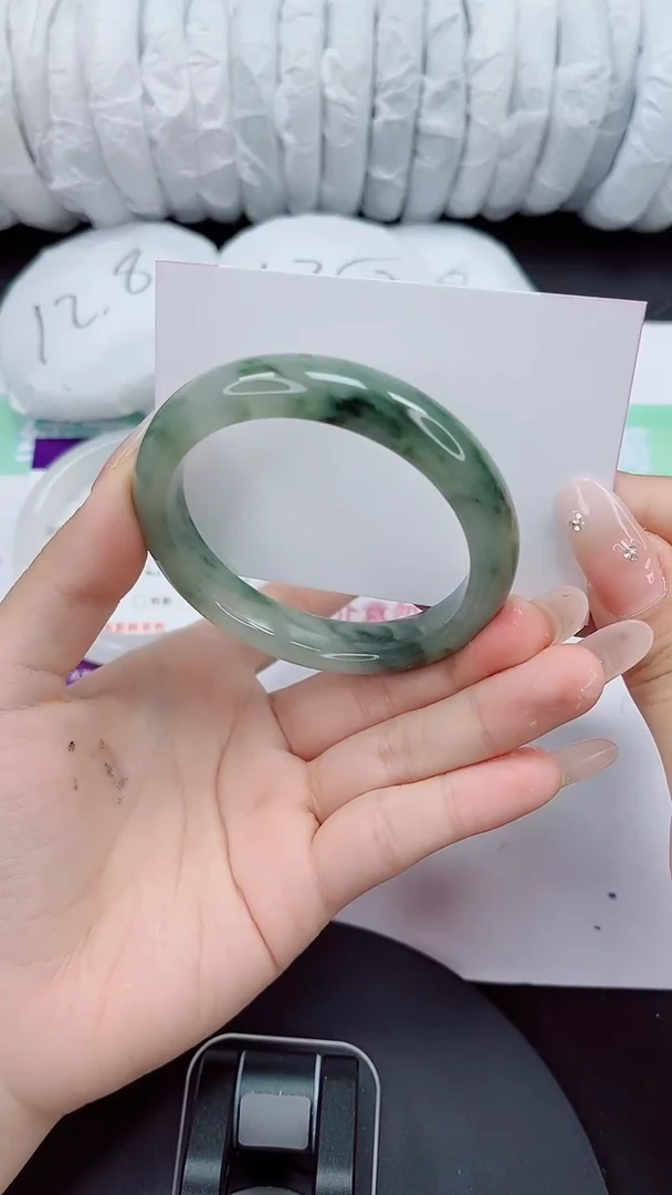 石英质玉手镯未镶嵌106-55/56