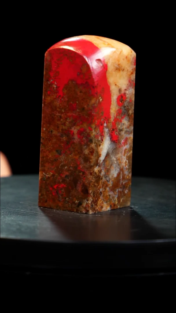 鸡血石刘关张鸡血石