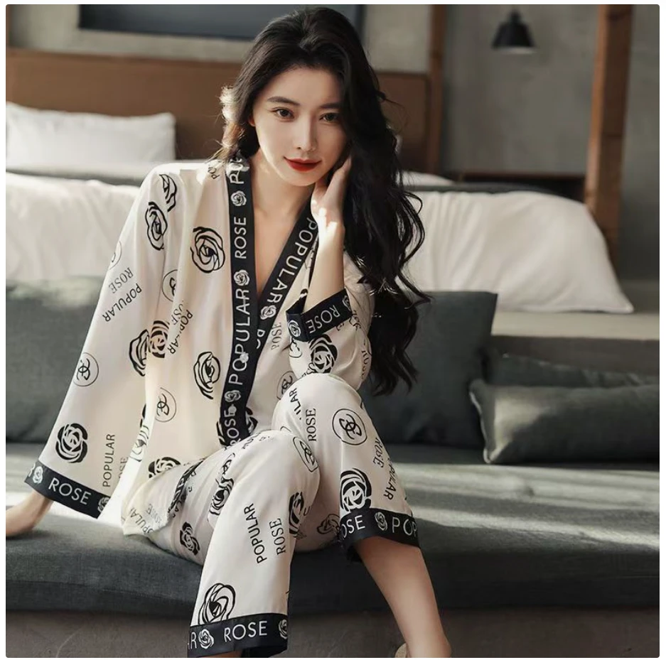 【粉丝专享】睡衣女春秋季开衫长袖长裤加大宽松轻奢家居服套装