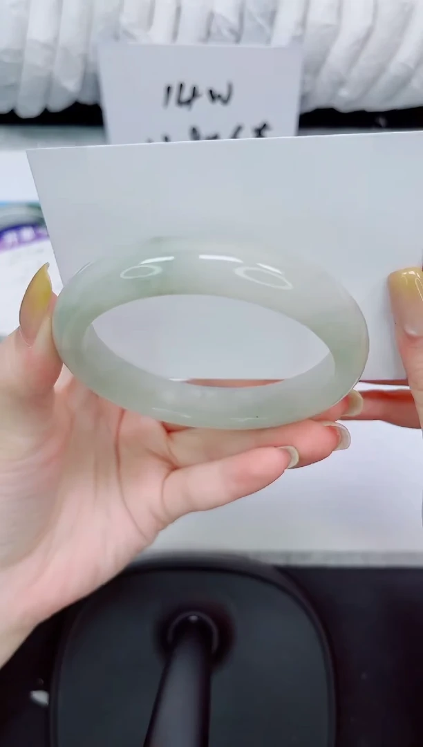 石英质玉手镯未镶嵌463