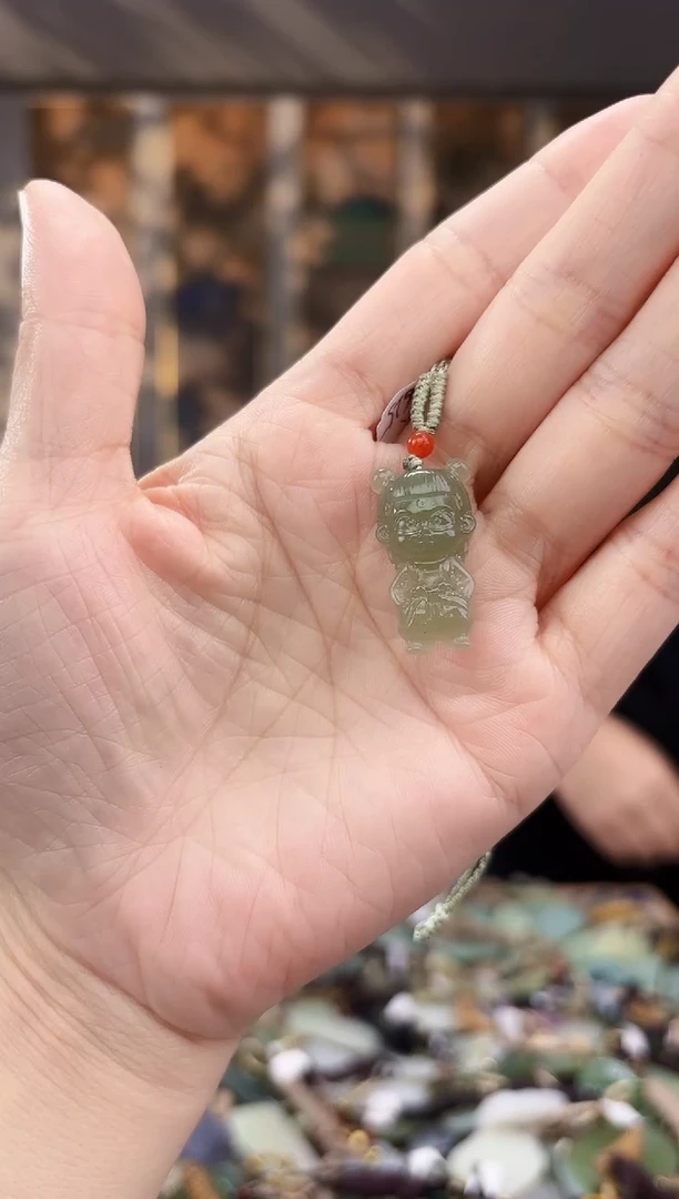 和田玉未镶嵌挂件拍一发一