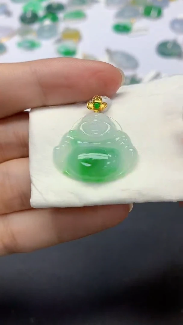 翡翠18K金镶嵌颈饰天然缅甸a货翡翠