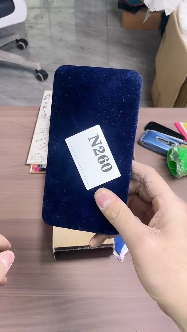 瓷片幸***百默认微瑕回流古瓷260