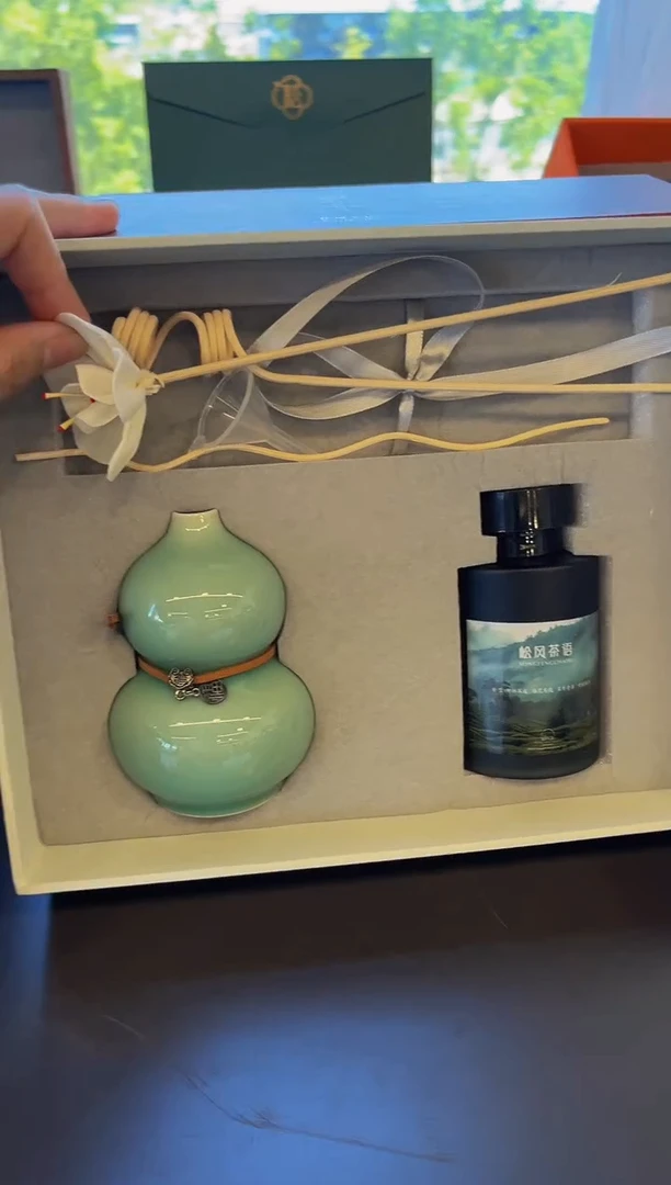 巳巳如意香薰瓷器礼盒套组