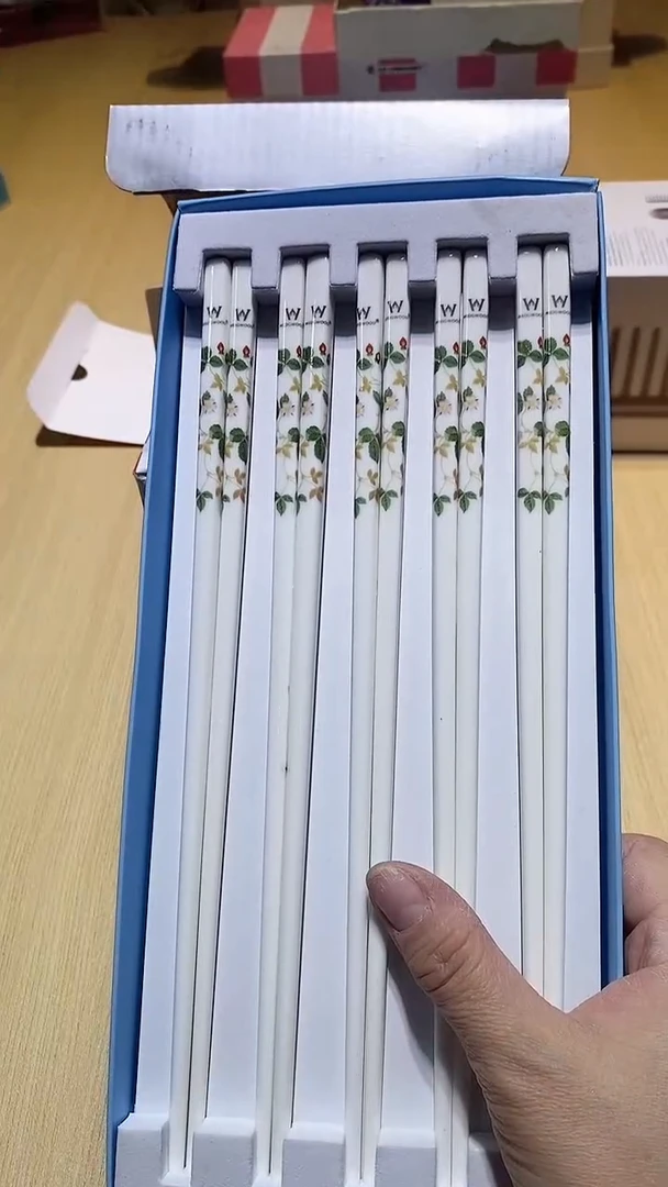 【闪购商品】瓷片锅碗瓢盆一件不剩