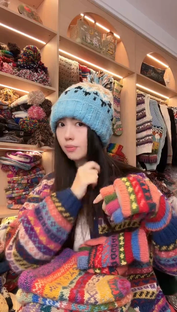 羊毛蓝色雪花帽