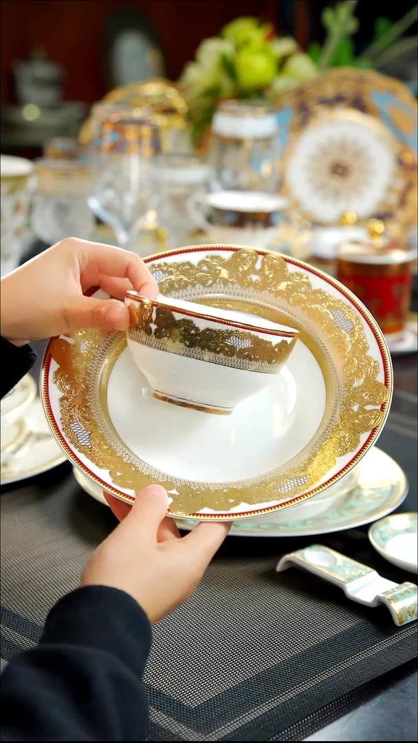 瓷片9英寸草帽盘 +4.5英寸碗  各4个