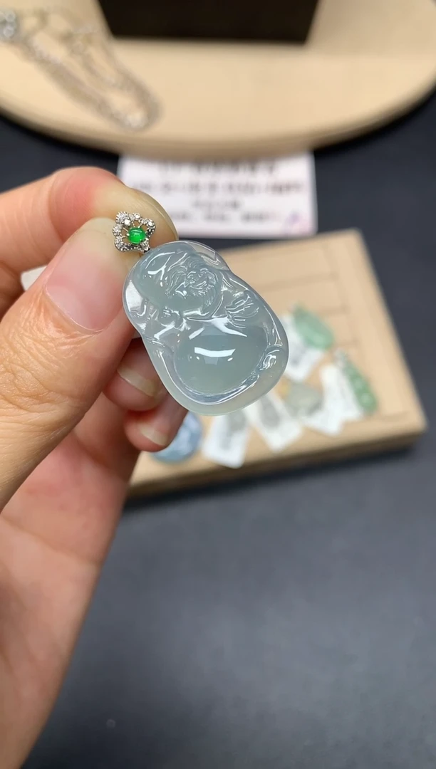 翡翠18K金镶嵌吊坠(不含链)财神爷【无服务费】