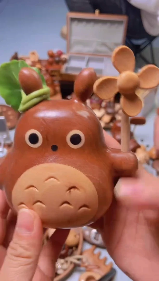 微瑕风车龙猫+荷叶+风车