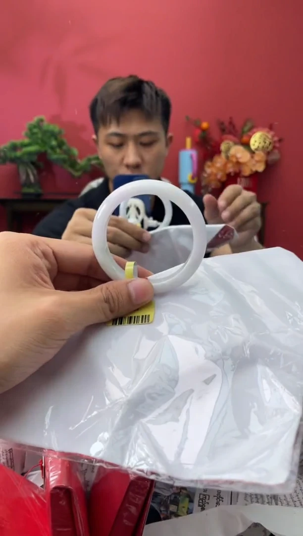 未镶嵌手镯翡翠6