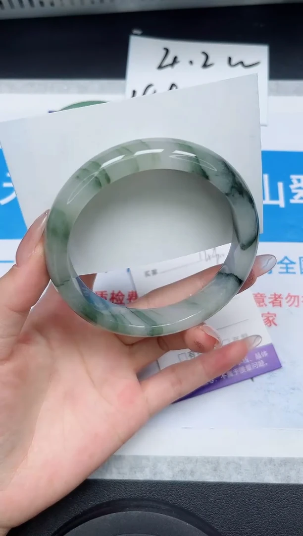 【闪购商品】石英质玉手镯合金149