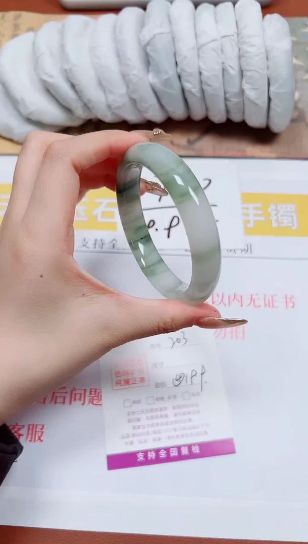 【闪购商品】石英质玉手镯未镶嵌K203-58.8