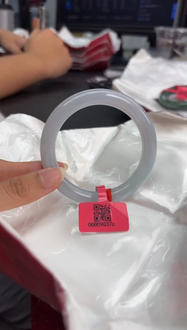未镶嵌手镯（圆镯）翡翠翡翠手镯7