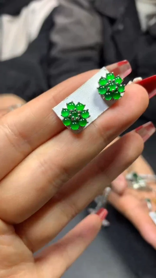 【闪购商品】翡翠耳饰未镶嵌0095512794多样性发一