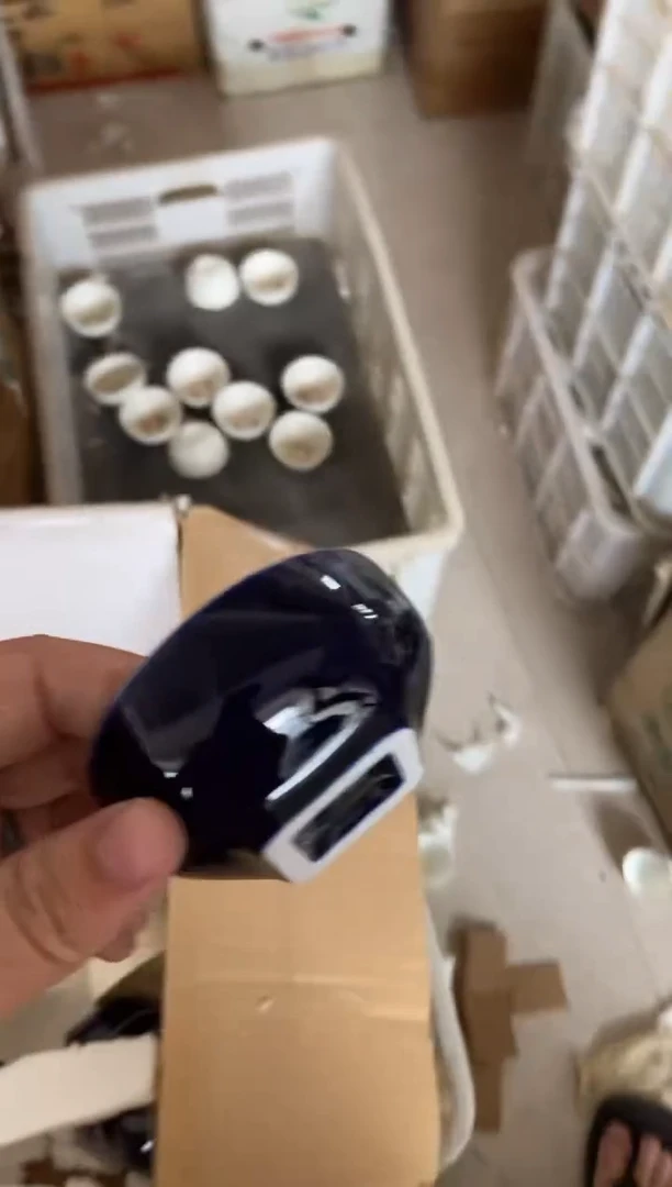 杯无运费险有瑕疵的摄影的产品有使用过的痕迹有点脏介意勿拍