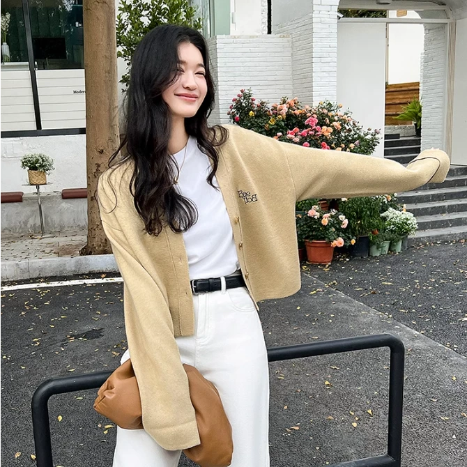 【现货】美洋MEIYANG瑞秋开衫绵羊毛混纺|刺绣V领宽松奶奶衫毛衣ins