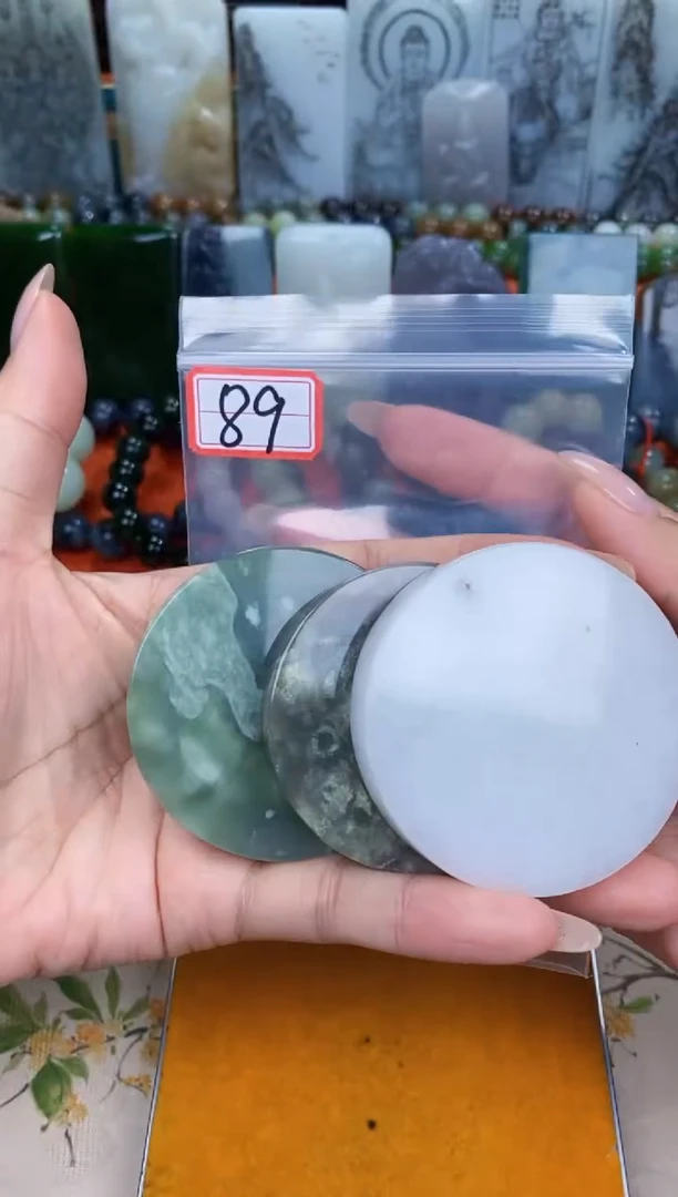 和田玉未镶嵌颈饰和田玉