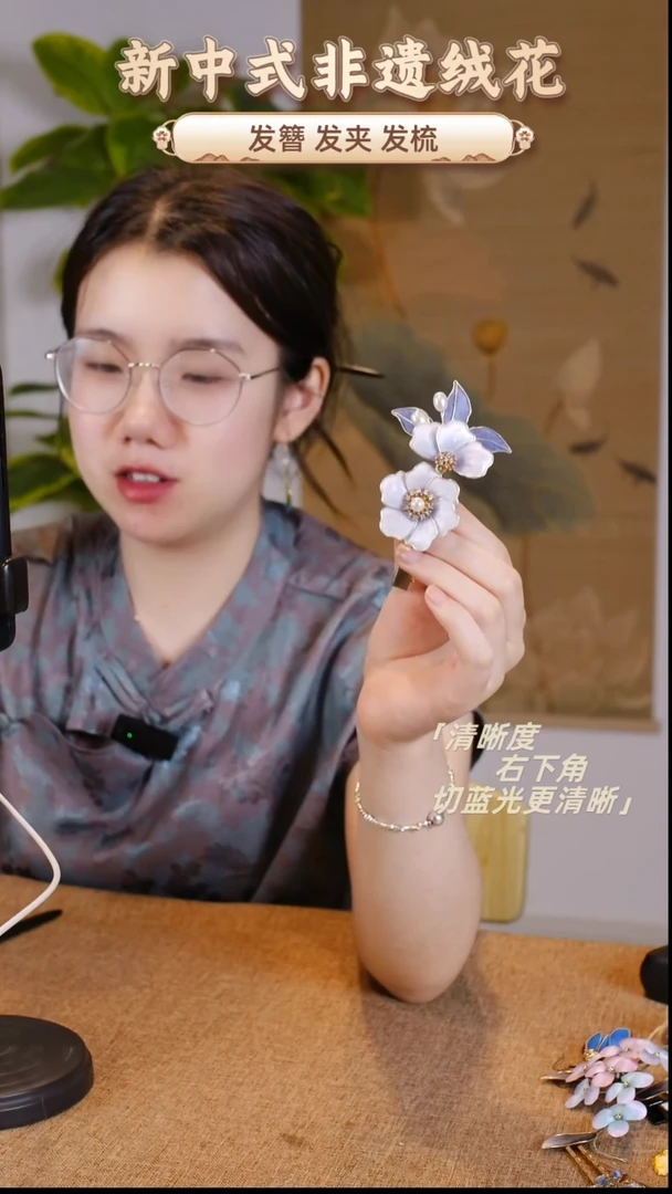 合金布艺掐丝桃花发夹
