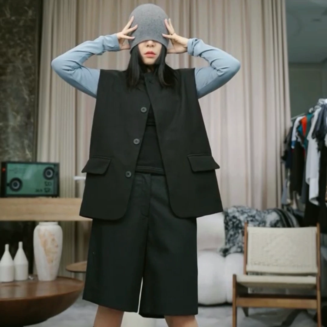 infobyfive2025秋冬新款黑色无袖西装马夹大口袋一店NF0507001