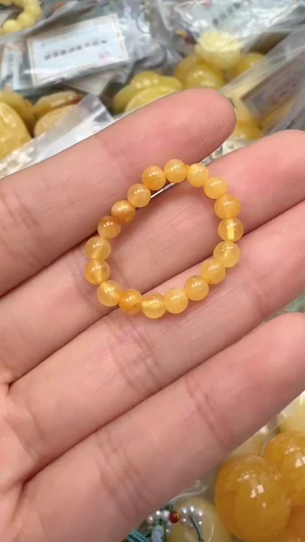 裸石琥珀未镶嵌如图